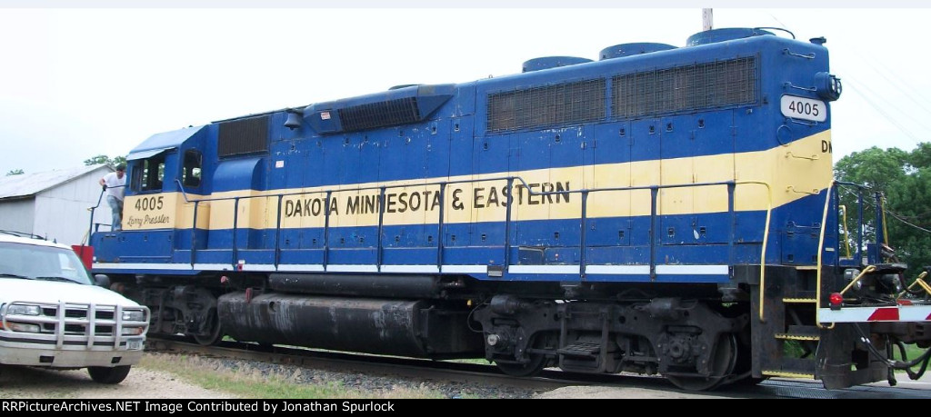 DME 4005, conductor's side view